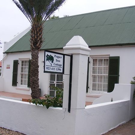 Pepper Tree Accommodation Beaufort West Ruang foto